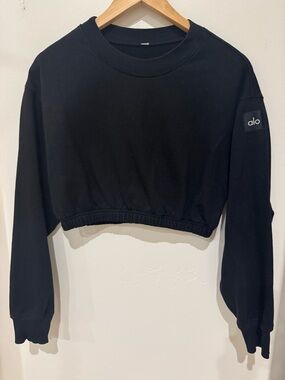 ALO Yoga Black Cropped Crewneck Sweatshirt